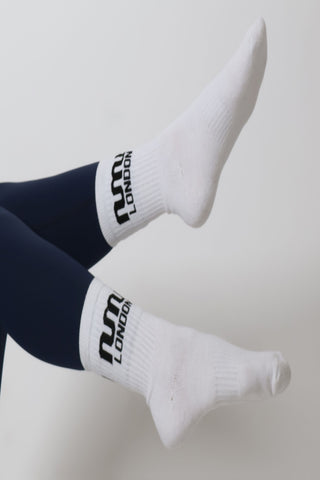 Sporty & Stylish White Socks – Perfect Everyday Wear